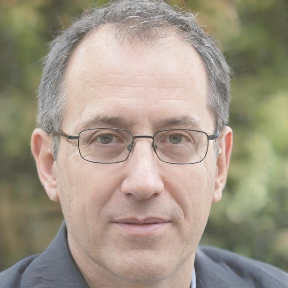 主任講師の田中先生のプロフィール写真